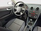 Audi A3 (2004) 2.0 TDI, nová STK - náhled 7