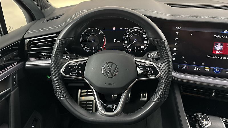 Volkswagen Touareg 3.0 TDI Tiptronic R-Line - fotka 9 z 33