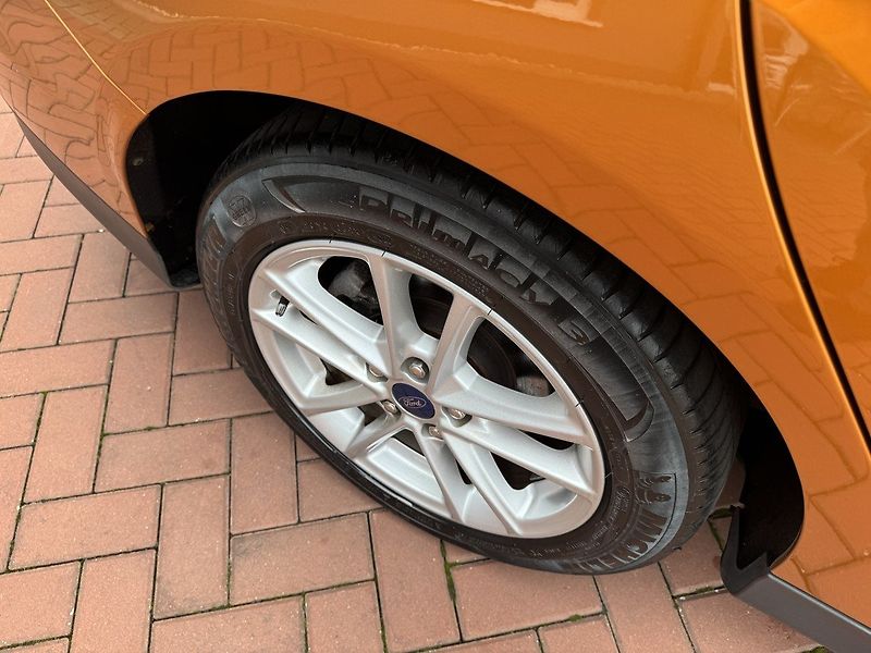 Ford Focus (2018) 1.6Ti-VCT Digi Klima Tempomat - fotka 44 z 46