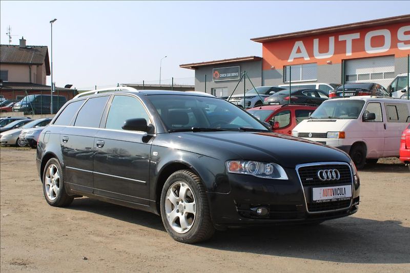 Audi A4 3,0 TDi  4x4,AUTOMAT,XENONY - fotka 3 z 29