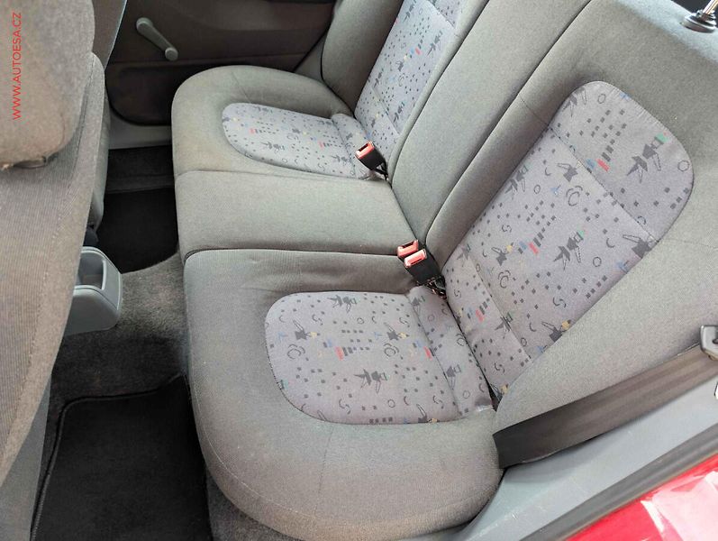 Škoda Fabia (2003) 1.2i, ČR - fotka 10 z 13