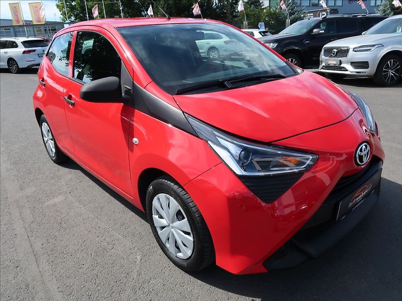Toyota Aygo 1,0 i,NovéČR,klima,38tkm - fotka 2 z 21