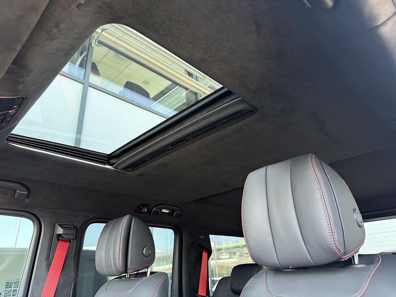 Mercedes-Benz Třídy G G 63 AMG BRABUS 700 - fotka 23 z 27