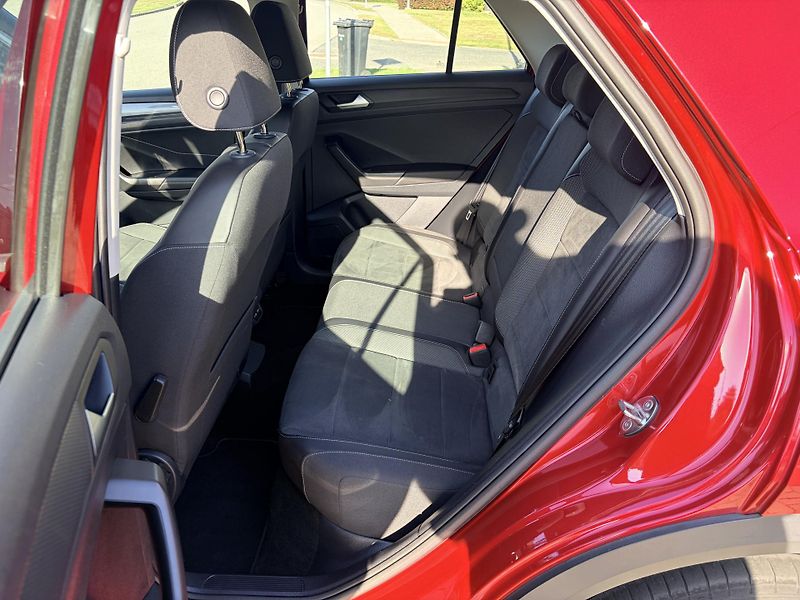 Volkswagen T-Roc 1.0TSI SPORT IQ LIGHT - fotka 39 z 46