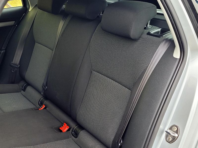 Škoda Octavia 1,2 TSi PO ROZVODECH, 1.maj - fotka 16 z 36
