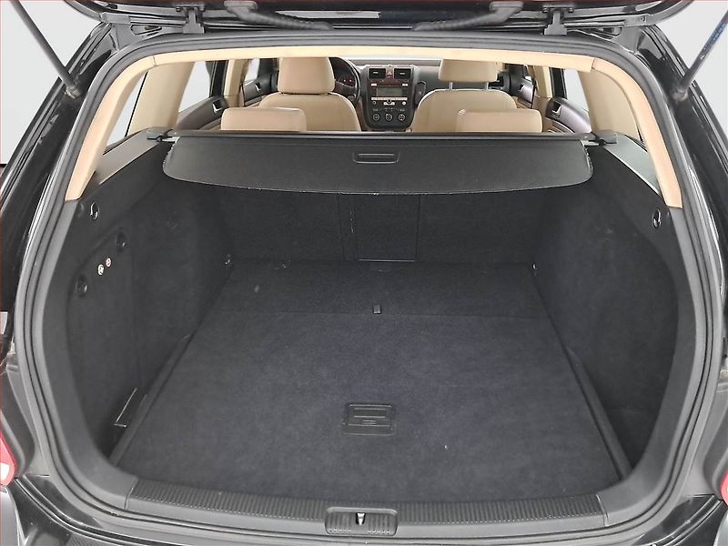 Volkswagen Golf (2008) 2.0 TDI, Serv.kniha, po STK - fotka 14 z 18