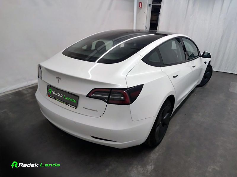 Tesla Model 3 (2022) AWD | Dual Motor, AMD Ryzen - fotka 4 z 8