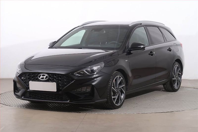 Hyundai i30 (2022) N-Line 1.5 T-GDI MHEV - fotka 2 z 21