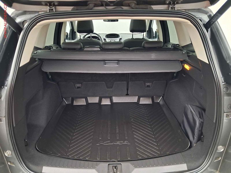 Ford Kuga (2014) 2.0 TDCi 4X4, Individual, - fotka 7 z 21