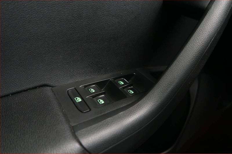 Škoda Octavia (2020) 2.0 TDI, Automat, Tempomat - fotka 21 z 22