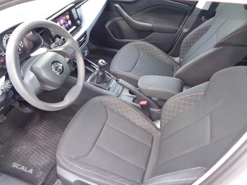 Škoda Scala 1.0 TSi Ambition  81kW - fotka 10 z 23