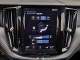 Volvo XC60 B4 145kW AWD Momentum Pro,ČR - náhled 32