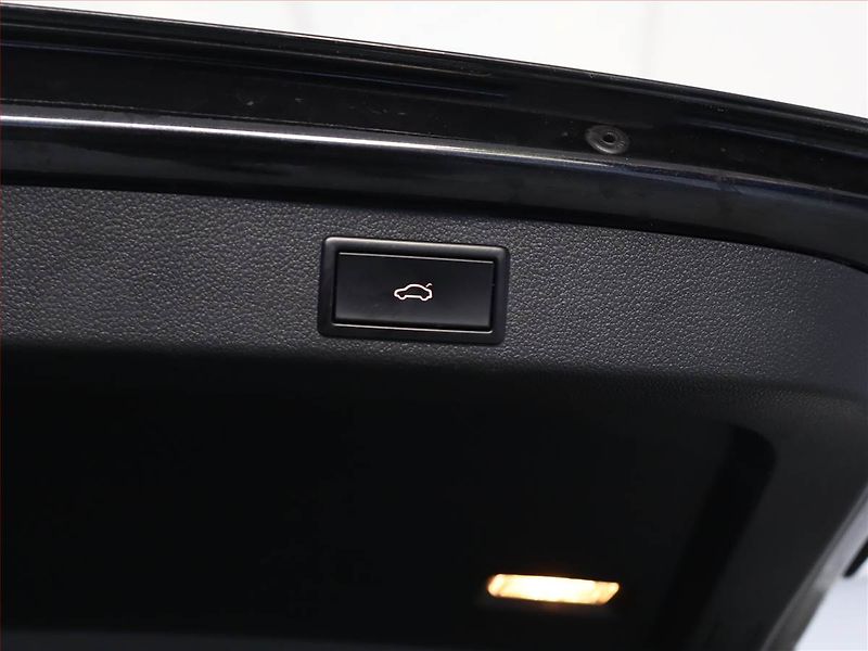 Škoda Superb (2019) Sportline 2.0 TDI - fotka 14 z 19