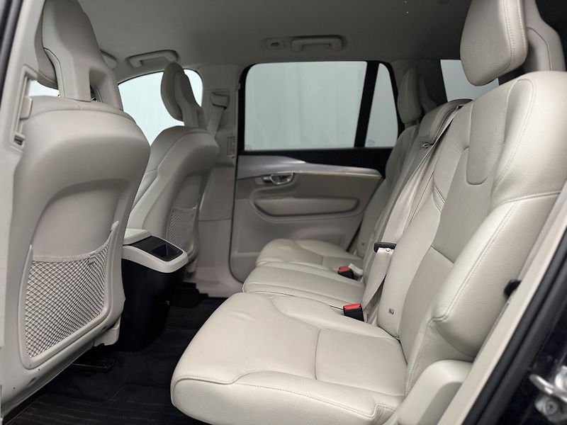 Volvo XC90 D5 AWD INSCRIPTION AUT CZ - fotka 5 z 32