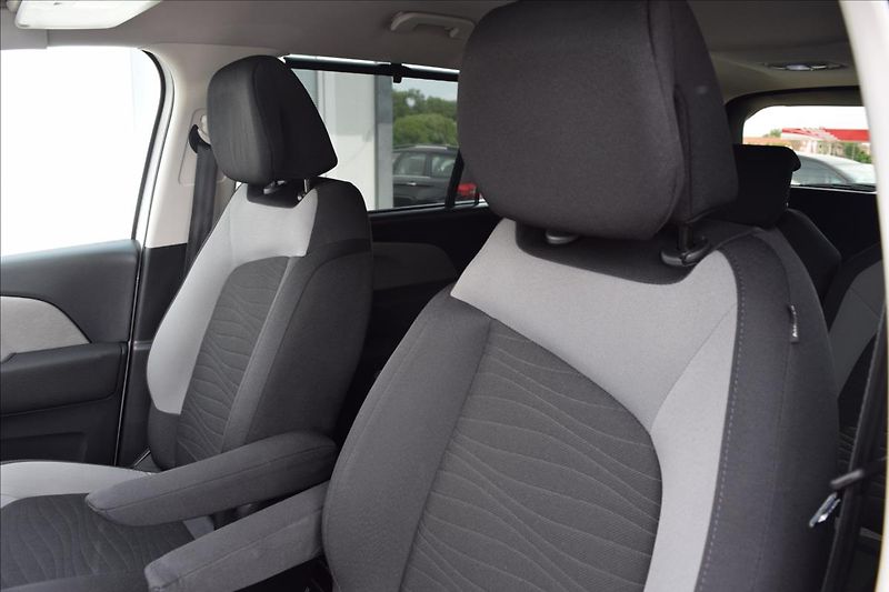Citroën C4 Picasso 2,0 HDI 110KW AUTOMAT 7MÍST - fotka 14 z 48