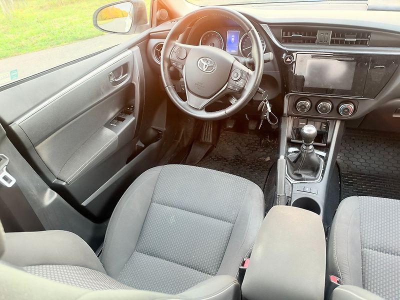 Toyota Corolla 1,6 97 kW-BENZIN  24 050 KM , - fotka 10 z 12