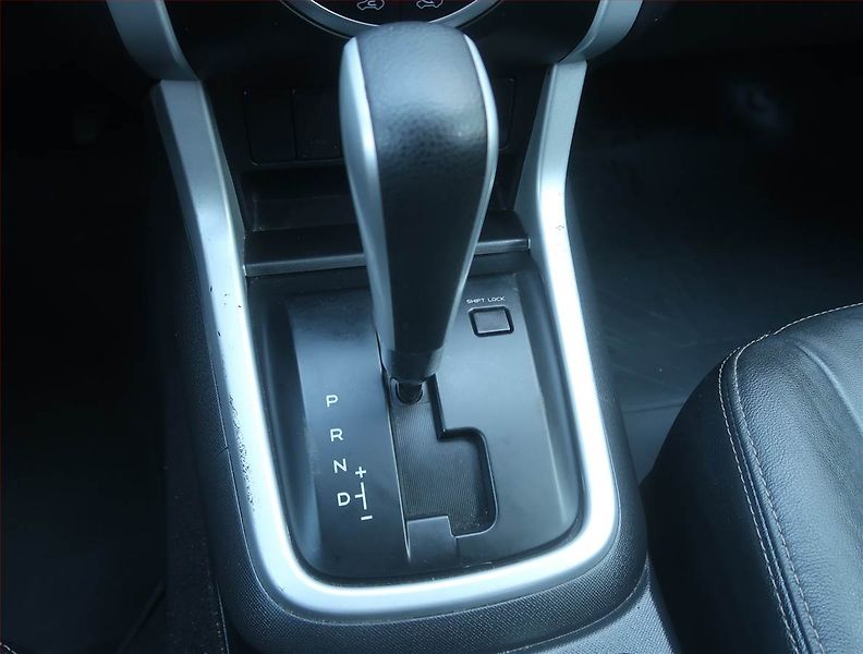 Isuzu D-Max (2019) 1.9 D - fotka 13 z 18