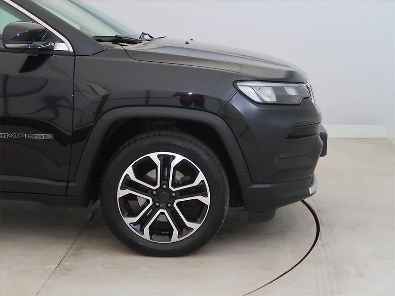 Jeep Compass (2021) 1.3 T-GDI - fotka 15 z 17