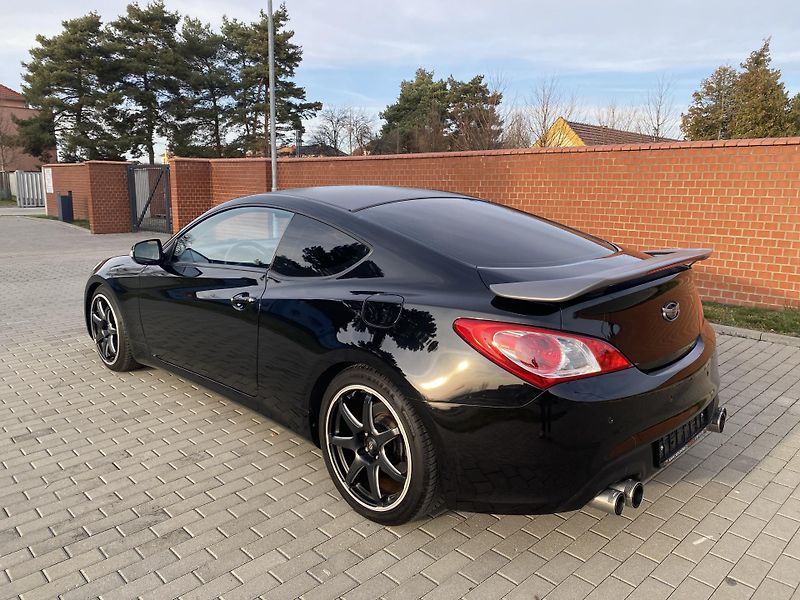 Hyundai Genesis (2013) 3.8i RS INDIVIDUAL  - fotka 3 z 57