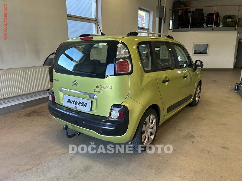 Citroën C3 Picasso (2010) 1.4i, 2.maj,ČR, servis.kniha - fotka 2 z 3