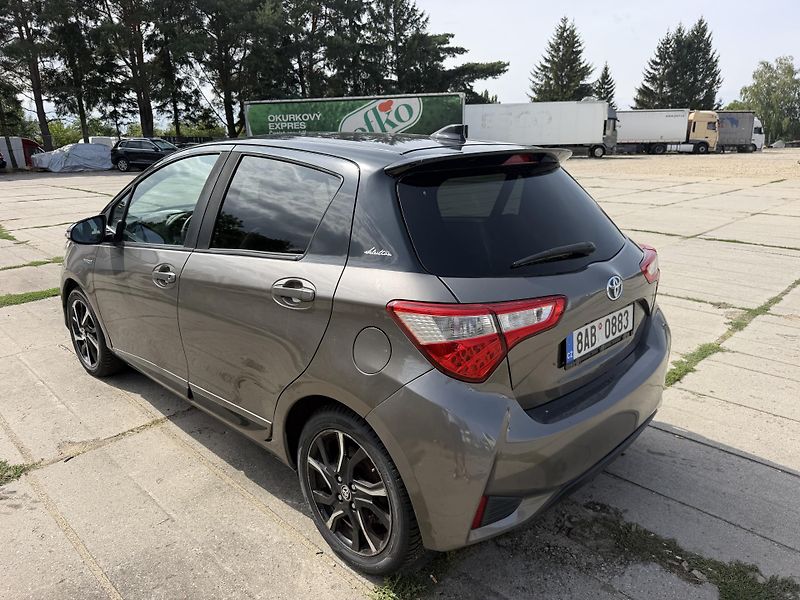 Toyota Yaris (2019) 1.5 Hybrid Select - fotka 7 z 16