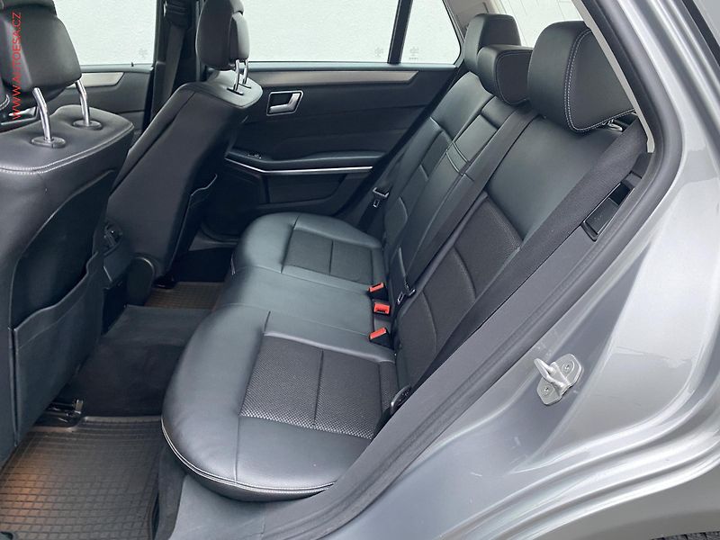 Mercedes-Benz Třídy E (2014) 2.2 CDi E250 4Matic, AT - fotka 10 z 21