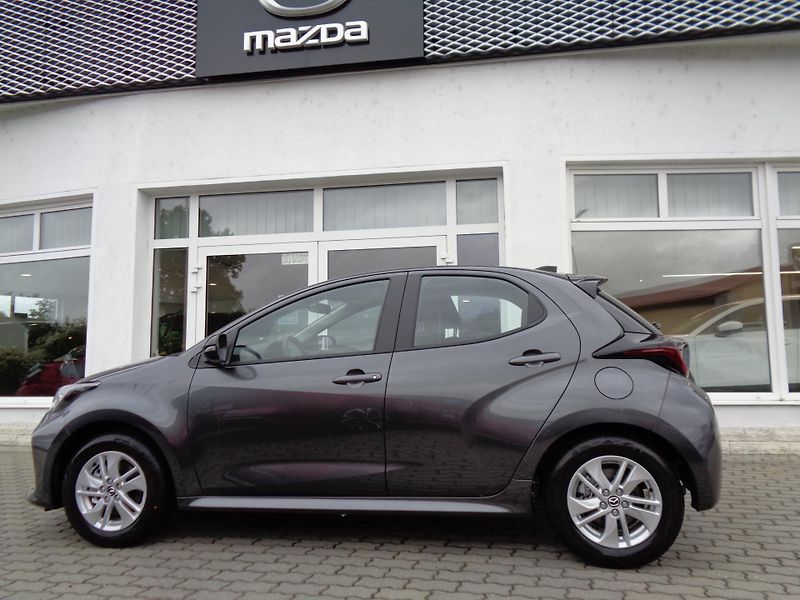 Mazda 2 Hybrid (2025) 1,5 AT Center-line - fotka 3 z 23