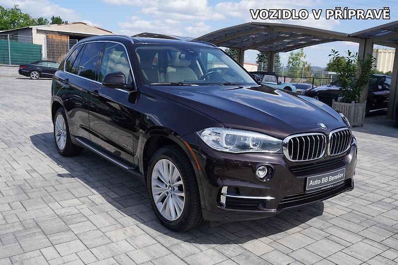 BMW X5 xDrive 40e 250kW Panorama - fotka 4 z 13