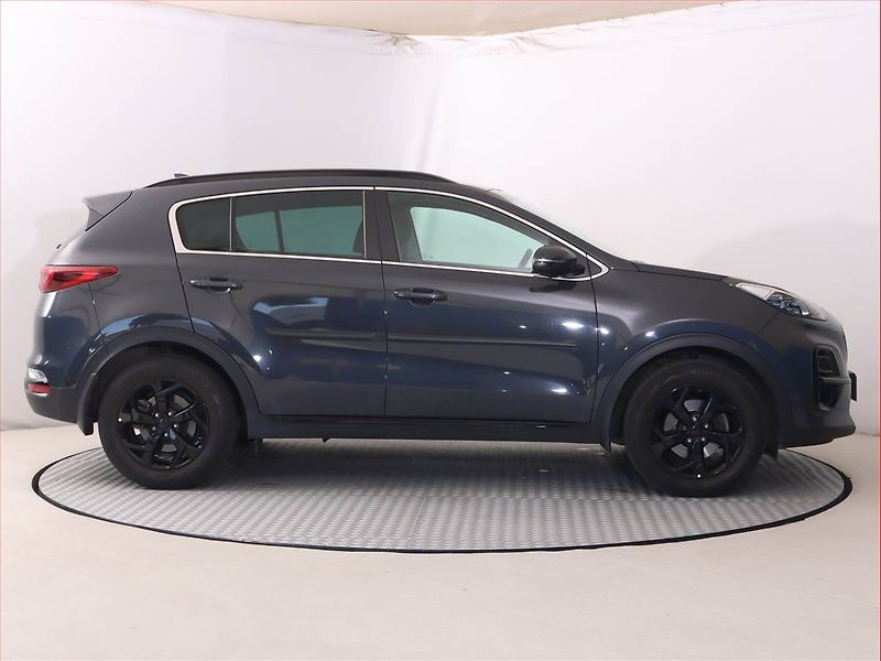 Kia Sportage (2021) 1.6 CRDi, Automat, Serv.kniha - fotka 6 z 23