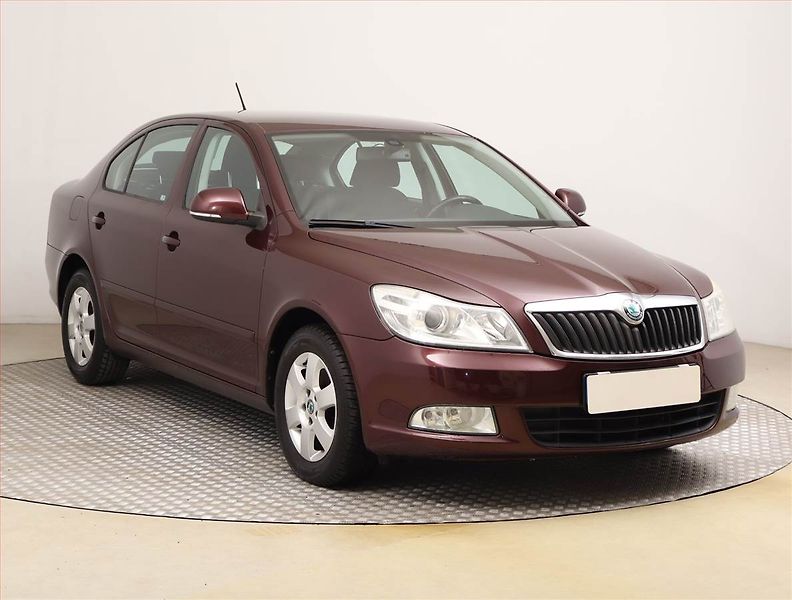 Škoda Octavia (2011) 2.0 TDI, Automat, nová STK - fotografie inzerátu