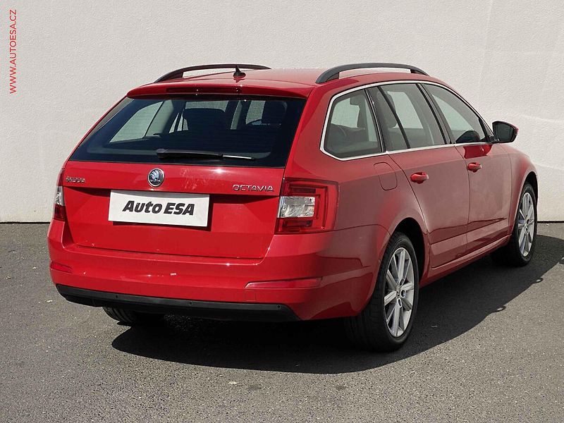 Škoda Octavia (2013) 1.6 TDi, Elegance, DSG - fotka 4 z 18