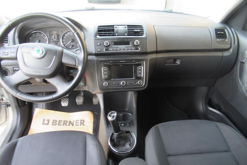 Škoda Roomster 1.2 TSi AUT. KLIMA  NAVIGACE - fotka 10 z 23