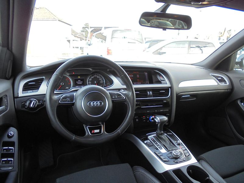 Audi A4 (2014) 2.0TDI-130kw-4x4-S-Line-SUPER - fotka 8 z 11