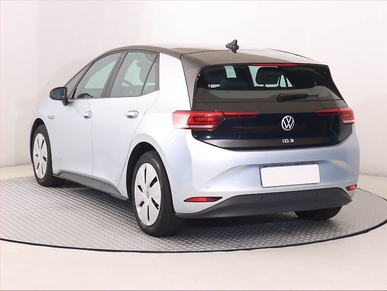 Volkswagen ID.3 (2020) Life 1st (62 kWh), SoH 90% - fotka 4 z 22