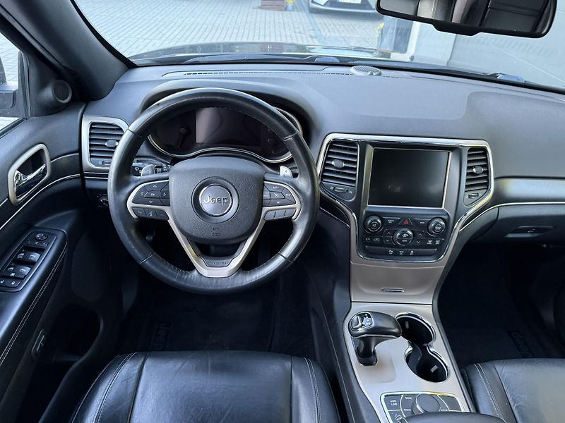 Jeep Grand Cherokee 3.0CRDi LIMITED !! GAR. KM!! - fotka 15 z 23