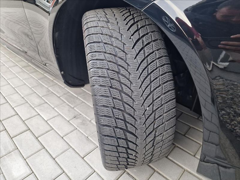 Volvo V90 B4 AWD Momentum Pro Auto,1Maj - fotka 46 z 50