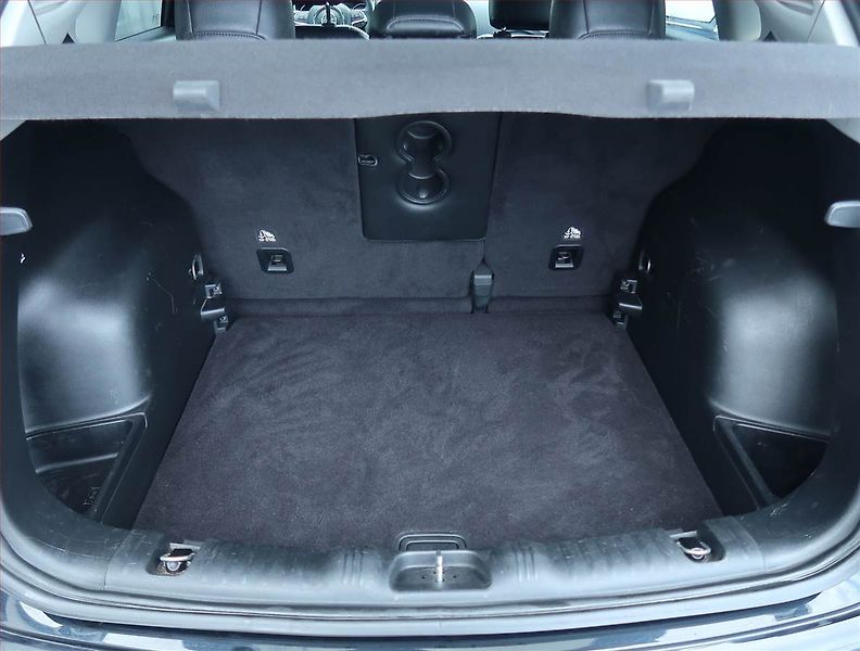 Jeep Compass (2019) 1.4 MultiAir, 4X4, Automat - fotka 14 z 21