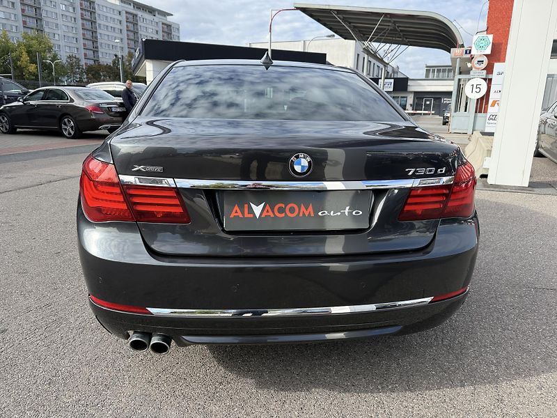 BMW Řada 7 730D koupeno v ČR DPH - fotka 8 z 35