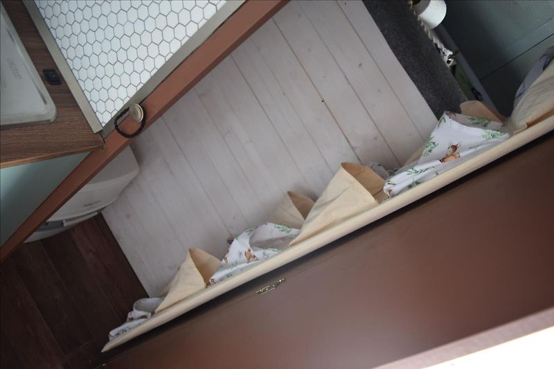 Ford Transit 2,2 d 92KW OBYTNÝ L4H4 - fotka 23 z 43