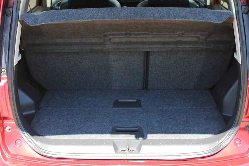 Nissan Note 1,6 i  ČR,1.MAJ,SERVIS - fotka 23 z 31
