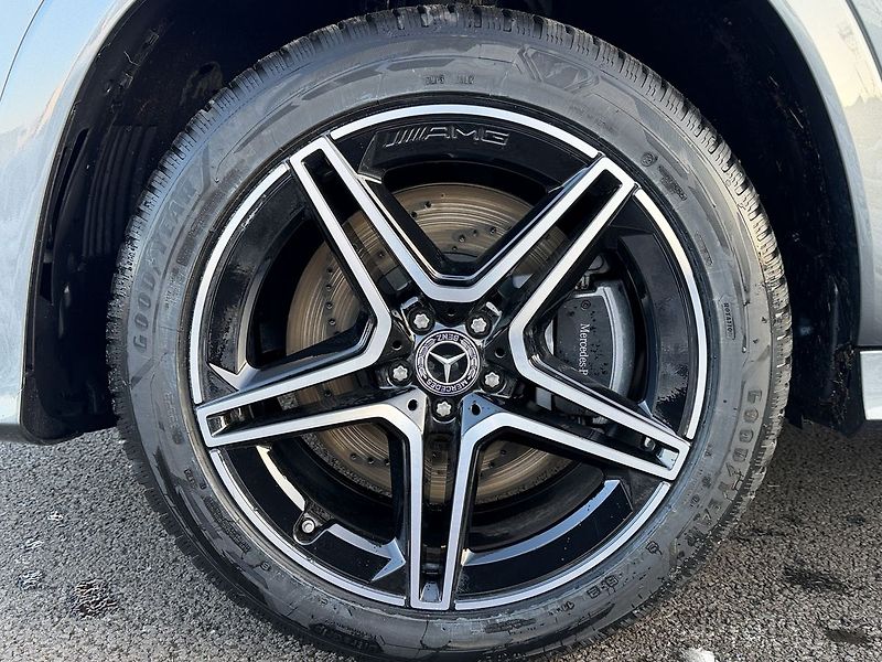 Mercedes-Benz GLS 350 d 4MATIC AMG Style E. - fotka 26 z 35