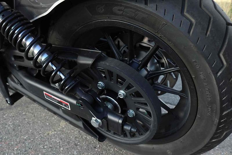 Benda Chinchilla 500 patří k motorkám, za kterými se na silnici zálibně otočíte.