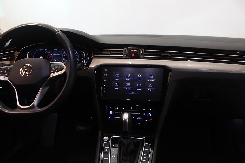 Volkswagen Passat (2023) 2.0TDI DSG Display Tažné - fotka 28 z 37