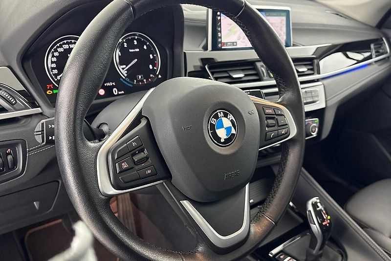 BMW X1 xDrive18d - fotka 21 z 24