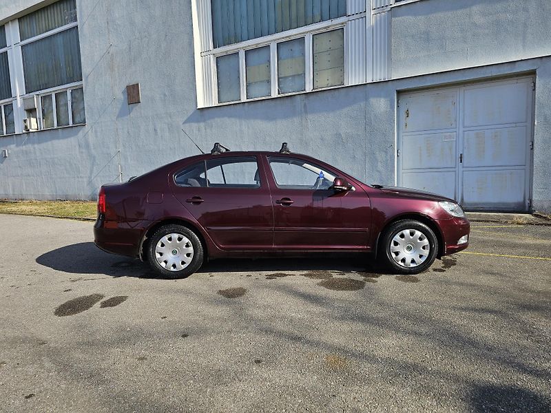 Škoda Octavia (2011) 2 FL, 1.2 TSI  - fotka 6 z 18