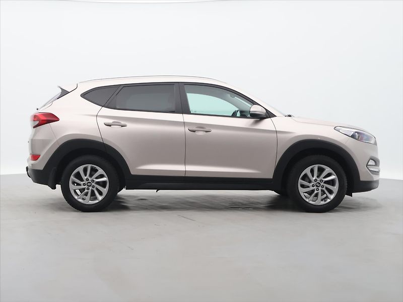 Hyundai Tucson 1,7 CRDi 85kW CZ Czech Edition - fotka 8 z 32