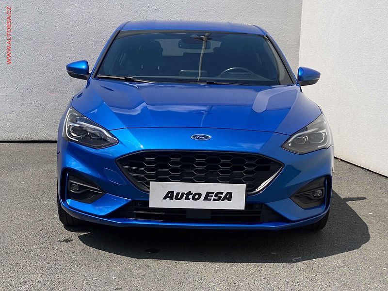 Ford Focus (2020) 1.0 EB, ST-Line, LED, navi - fotka 2 z 20