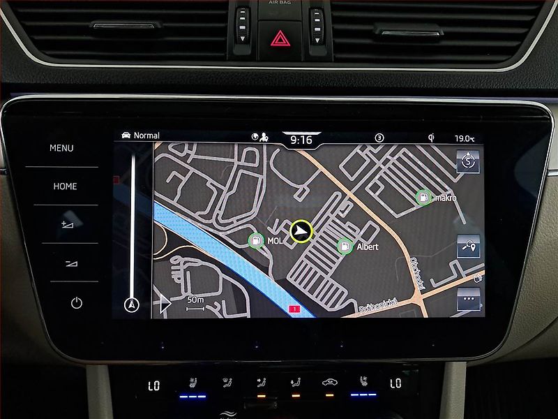 Škoda Superb (2023) Laurin&Klement 2.0 TDI - fotka 20 z 21