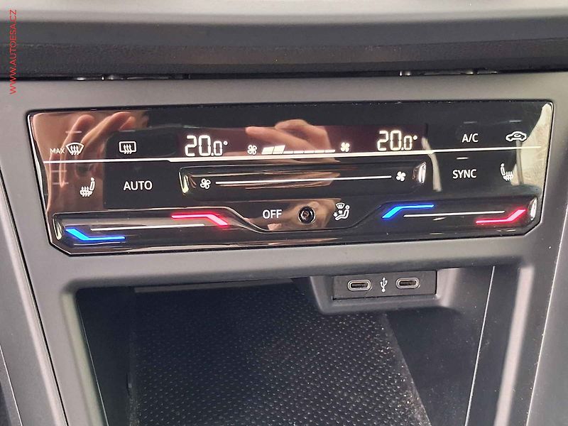 Volkswagen Taigo (2023) 1.0TSi, R-Line, DSG, LED - fotka 15 z 19
