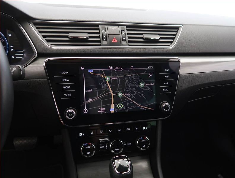 Škoda Superb (2023) Style 2.0 TDI, digi klima - fotka 16 z 29